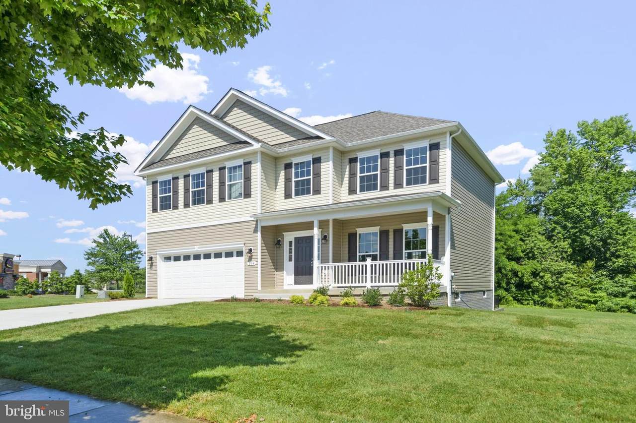204 Laurelwood Court - Photo 1