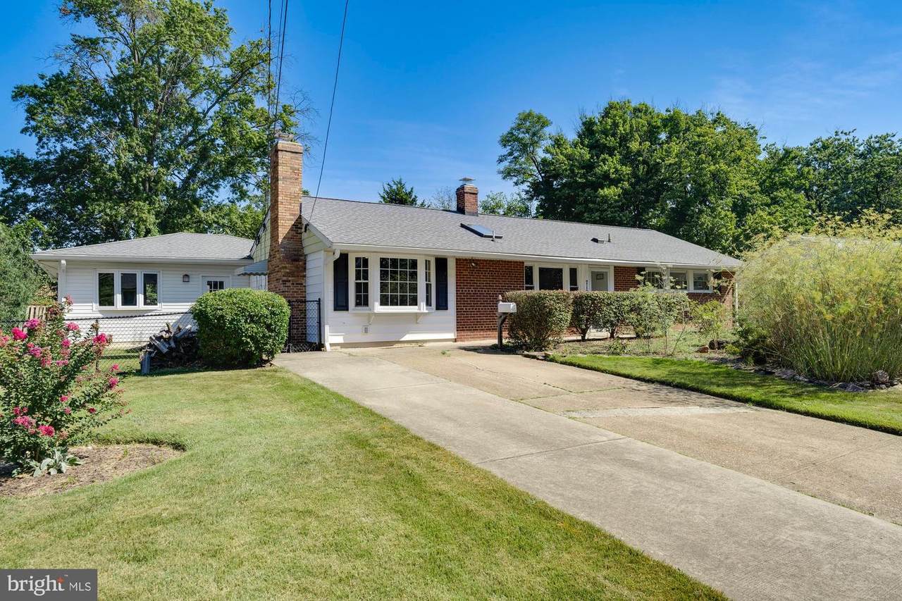 7126 Falcon Street - Photo 1