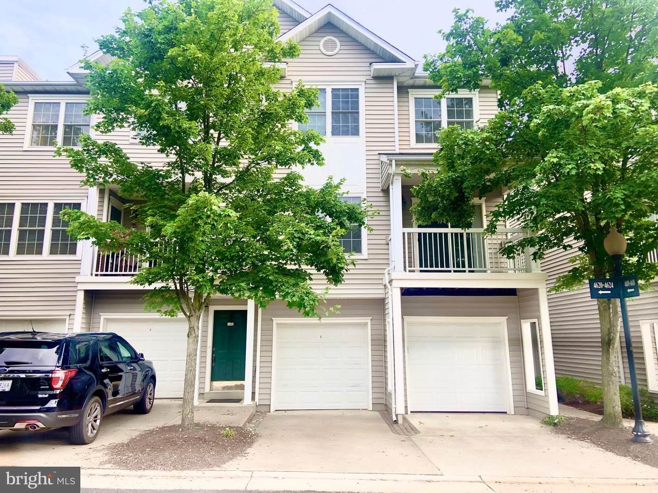 4614 Superior Square - Photo 1