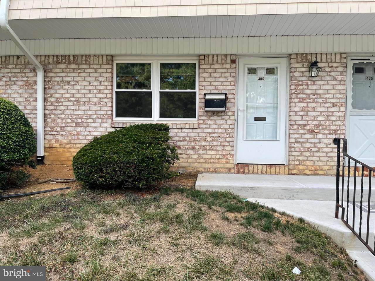 406 Silver Court - Photo 1