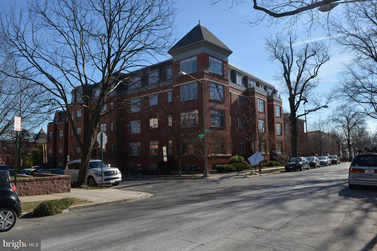 150 V Street - Photo 1