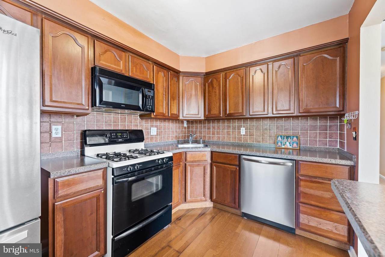 35 Powell Court - Photo 1