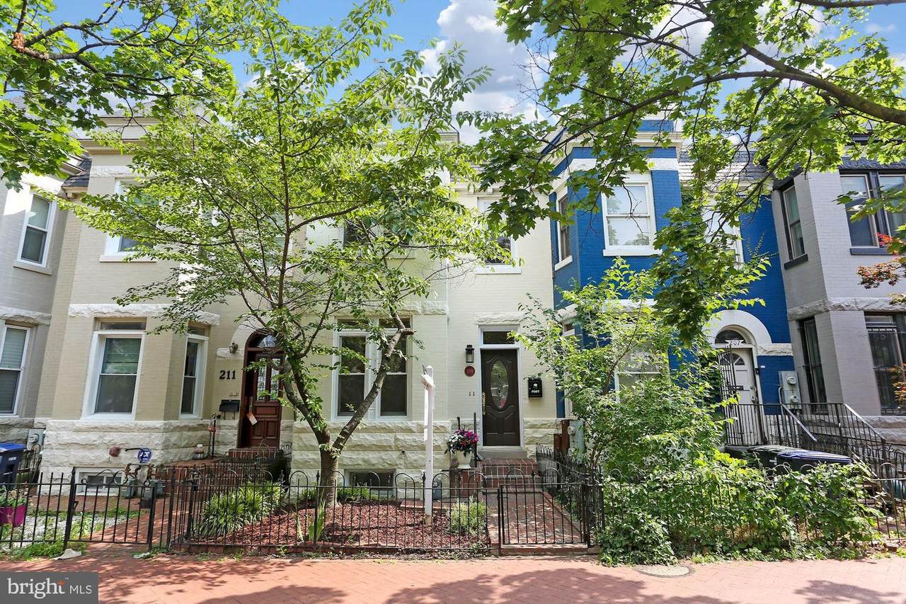 209 F Street - Photo 1