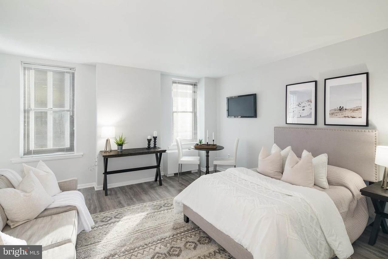 135 19TH Street - Photo 1