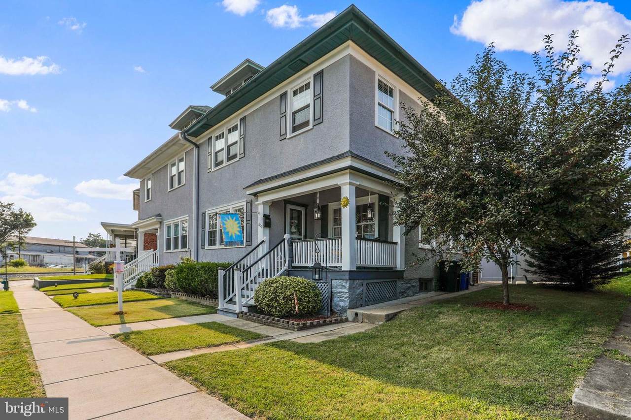 807 View Street - Photo 1