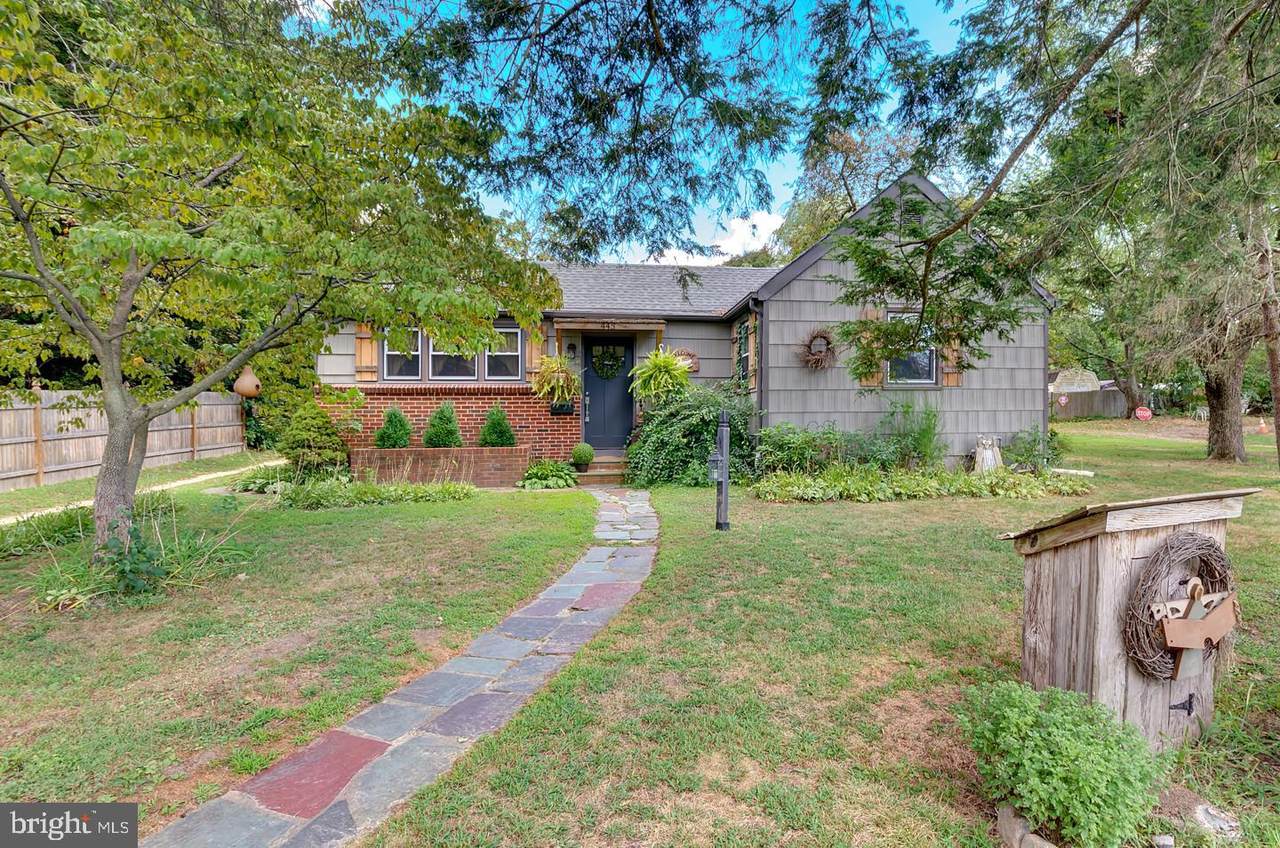 445 Park Avenue - Photo 1