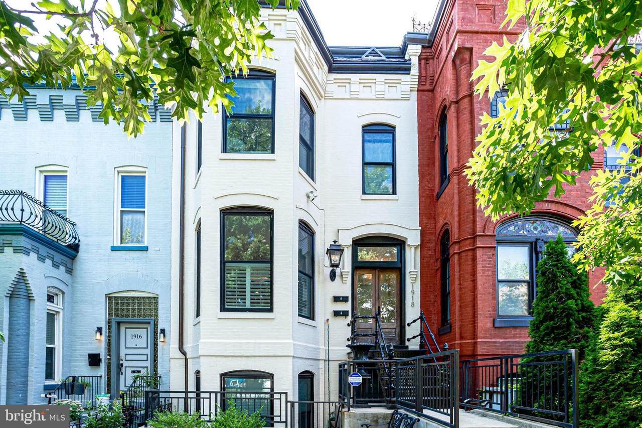 1918 11TH Street - Photo 1