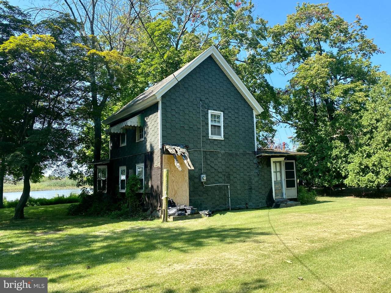 114 Ferry Road - Photo 1