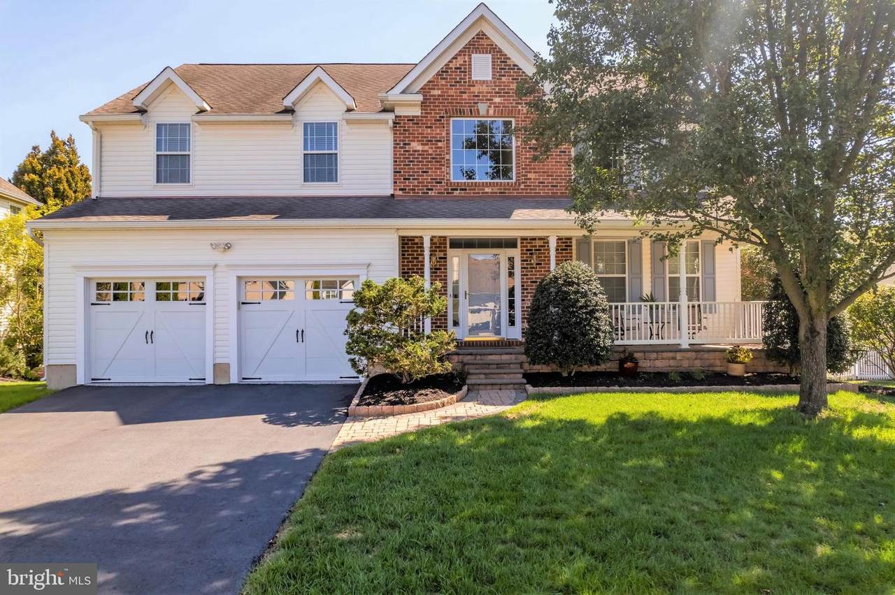 508 Creekview Drive - Photo 1
