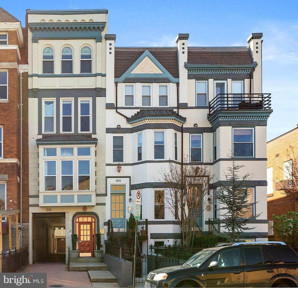 1328 Park Road - Photo 1