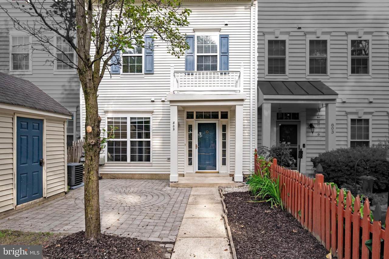 805 Estuary Drive - Photo 1