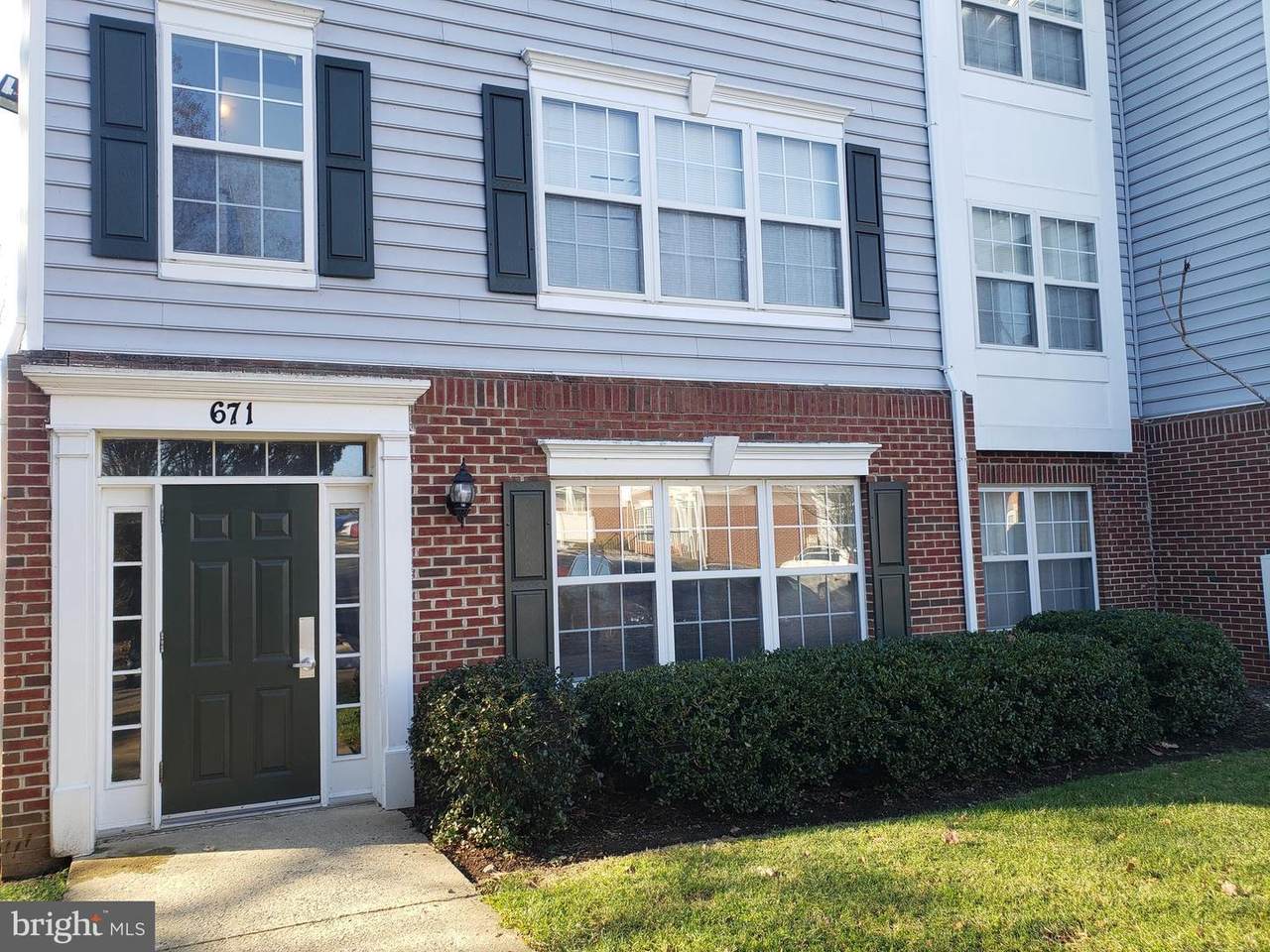 671 Constellation Square - Photo 1