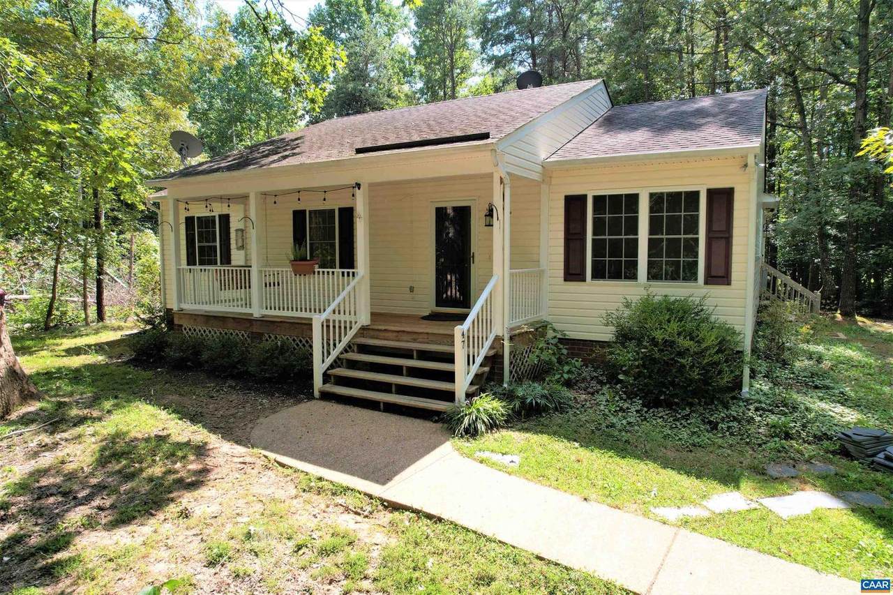 47 Hillside Ln - Photo 1