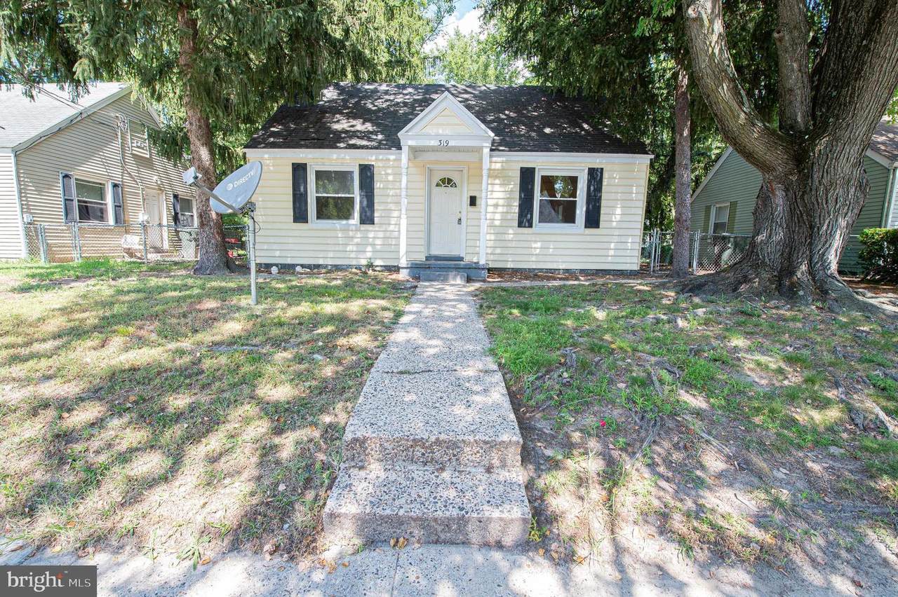 319 Princeton Avenue - Photo 1