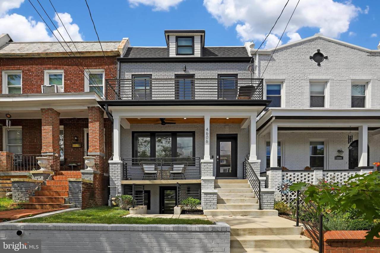 4606 8TH Street - Photo 1