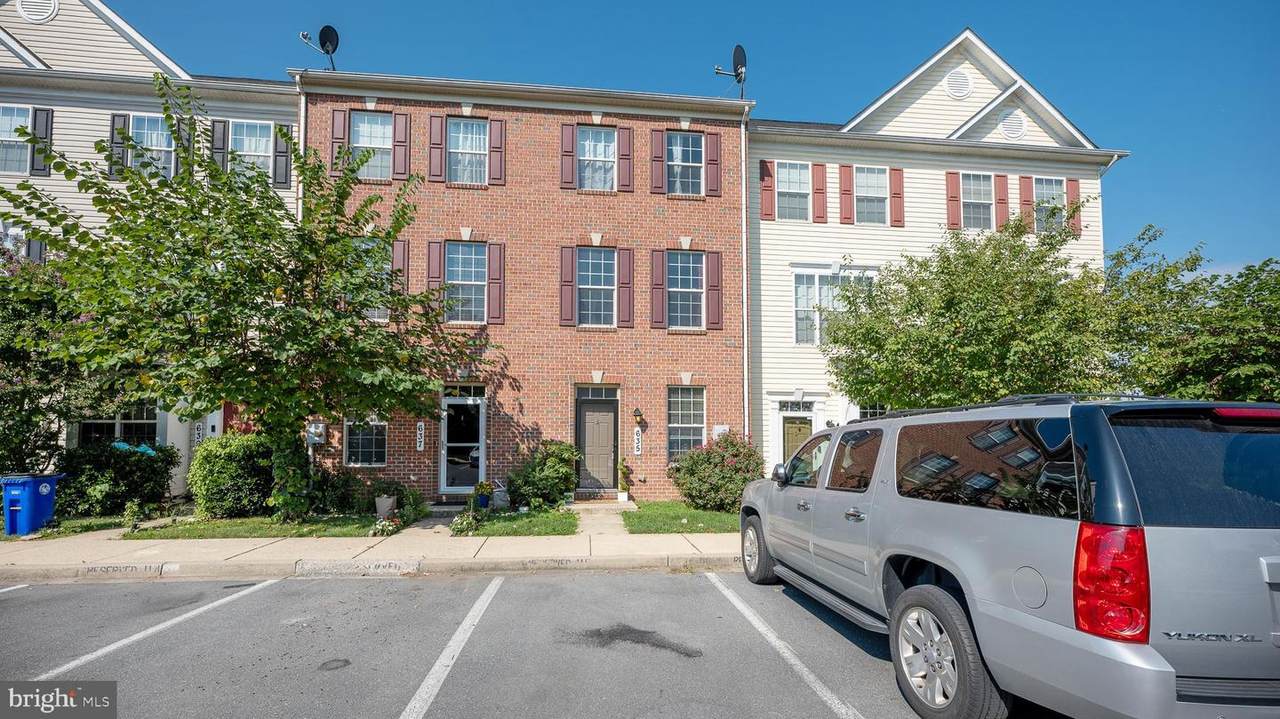 635 Tivoli Road - Photo 1