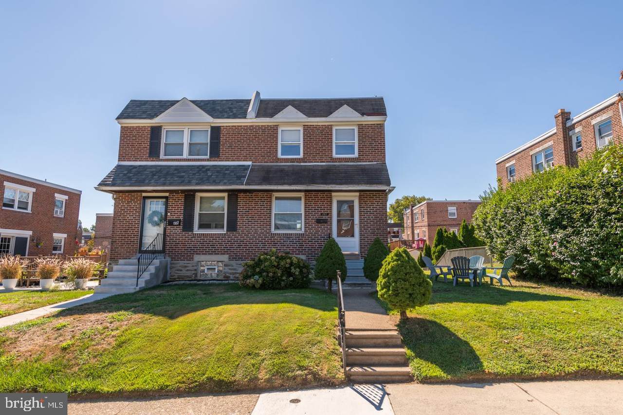585 Fairway Terrace - Photo 1
