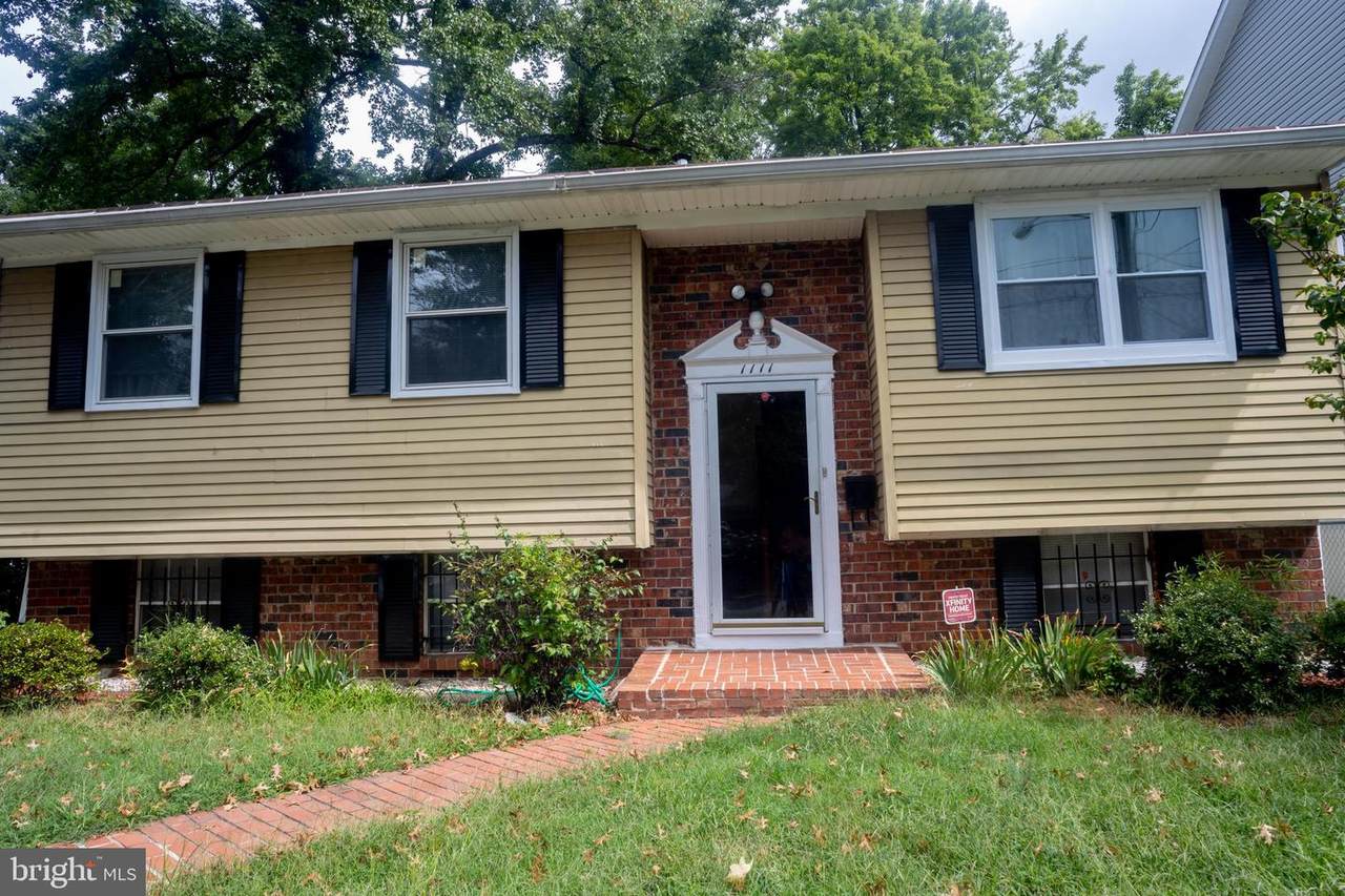 1111 Gondar Avenue - Photo 1