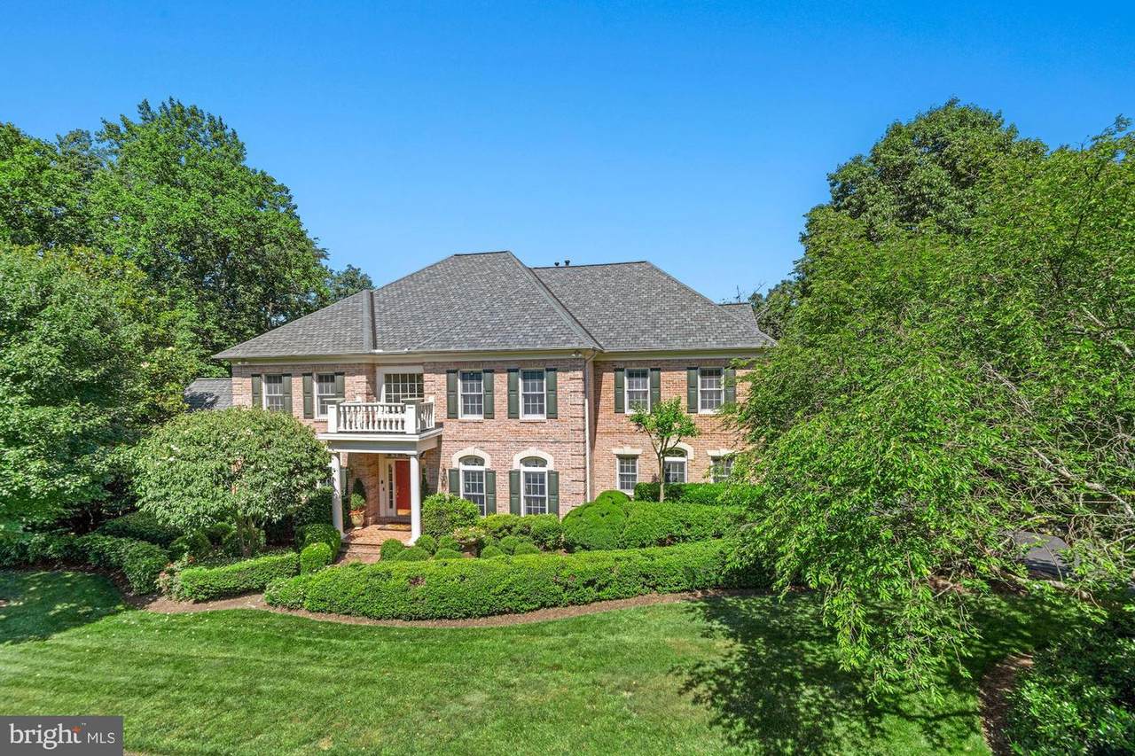 885 Chinquapin Road - Photo 1