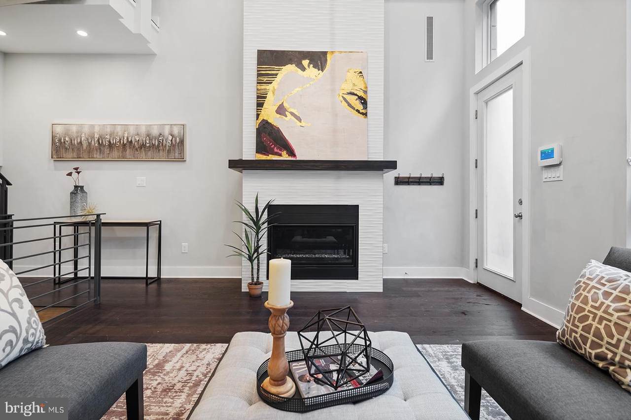 1332 Kater Street - Photo 1