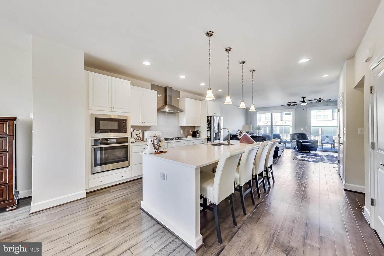 5942 Clapton Court - Photo 1