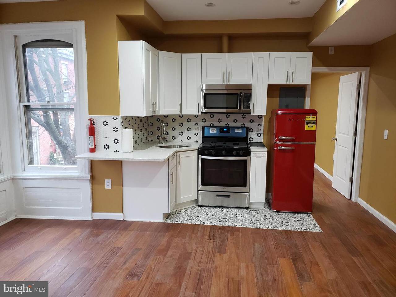 624 16TH Street - Photo 1