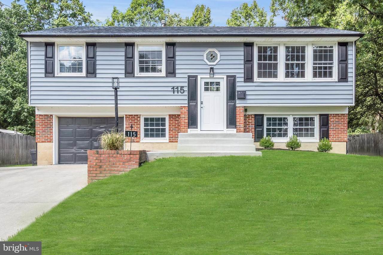 115 Sherwood Drive - Photo 1