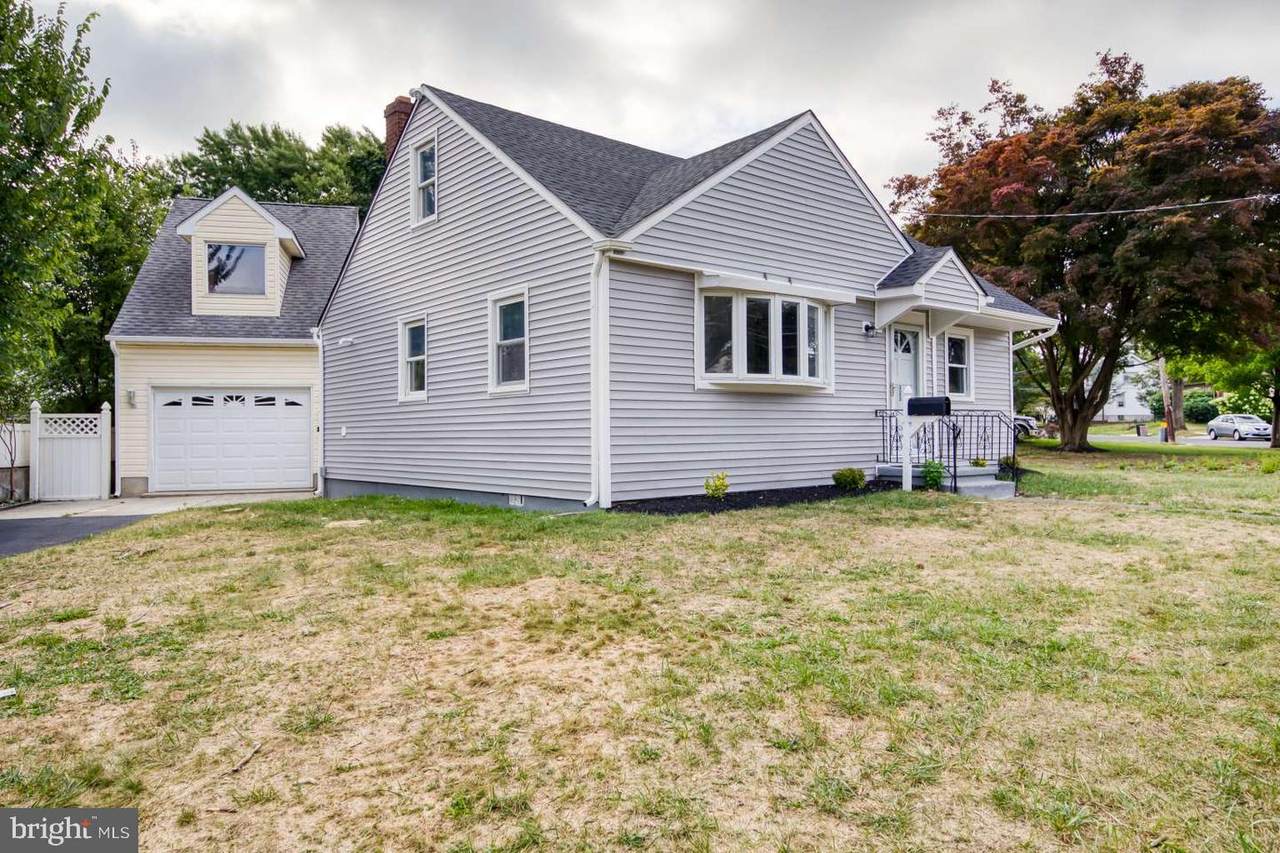 123 Ward Avenue - Photo 1