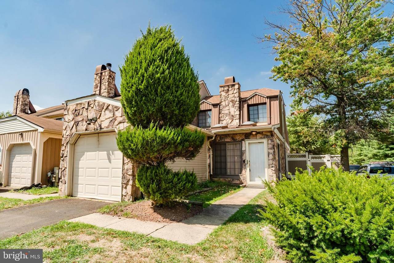10180 Dedaker Drive - Photo 1