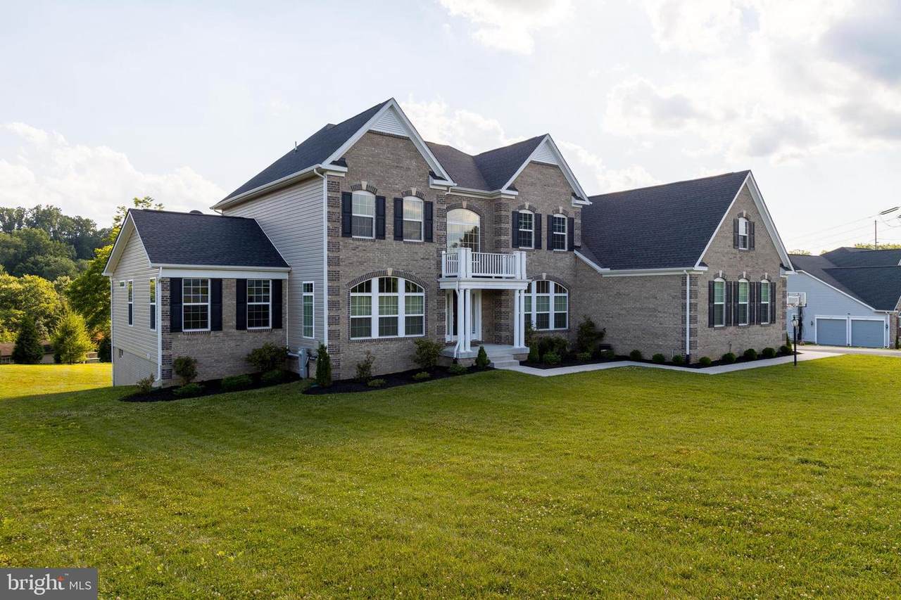 114 Jascot Court - Photo 1