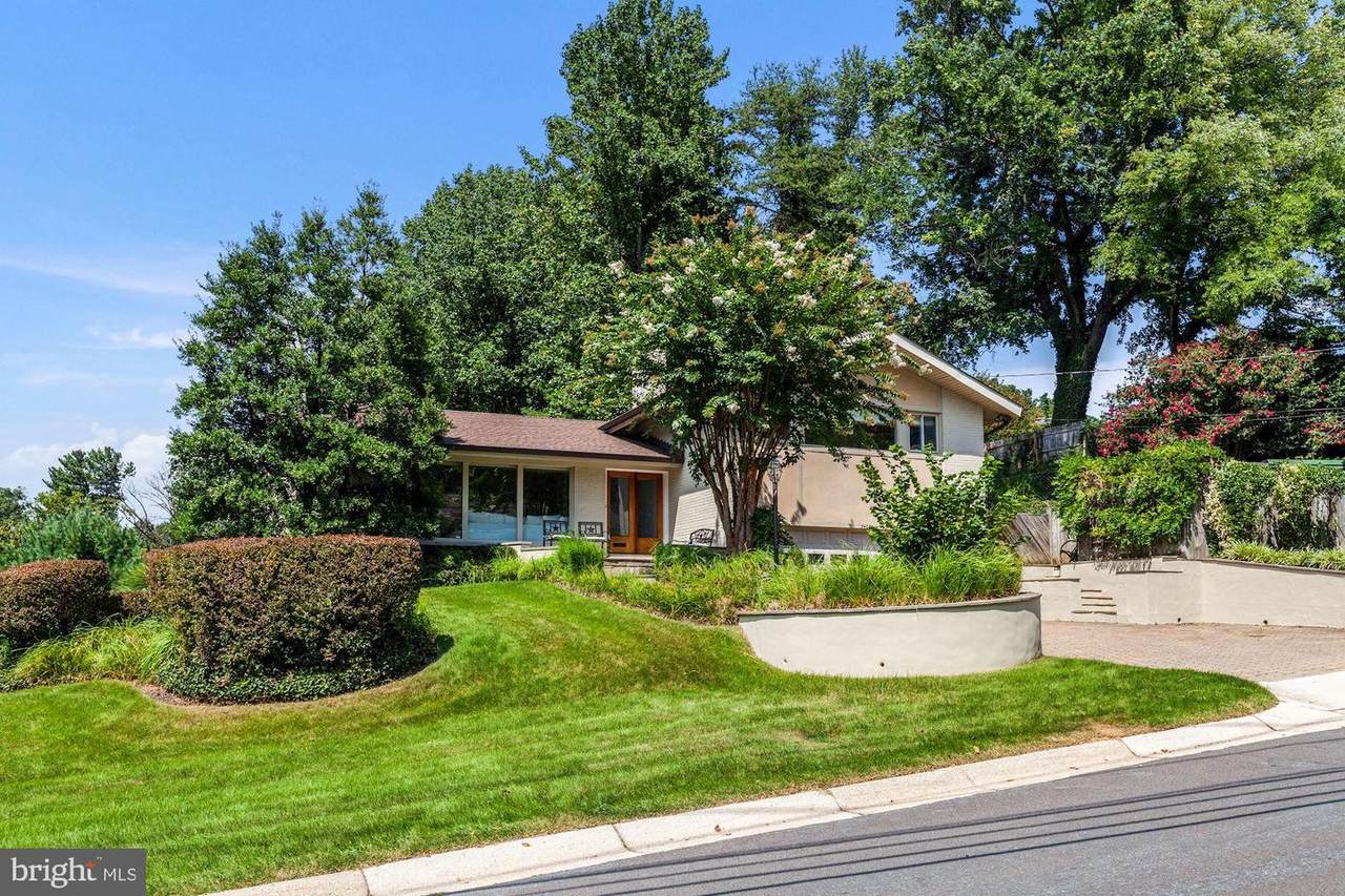 3403 Pauline Drive - Photo 1