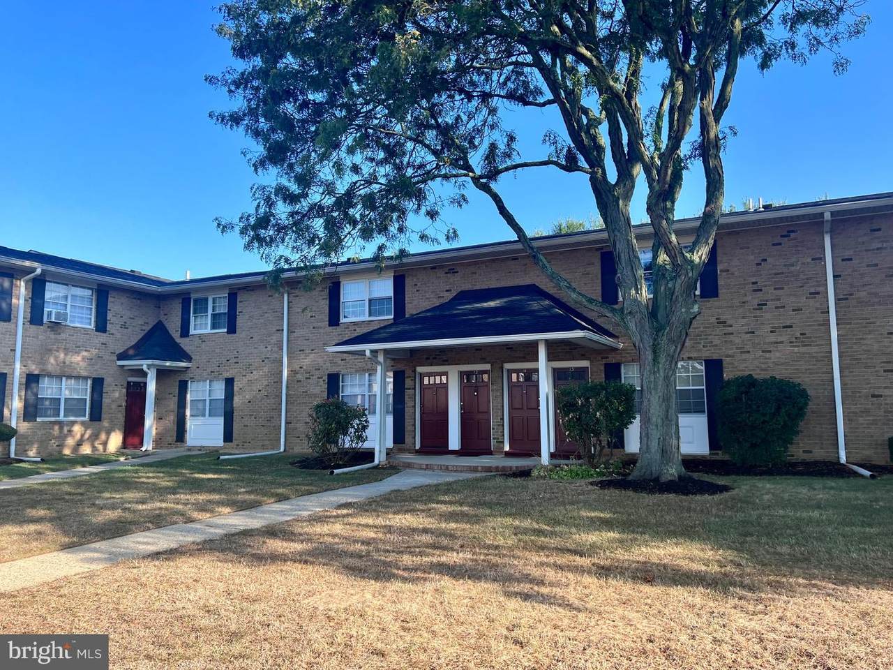 25 Old Millstone Drive - Photo 1