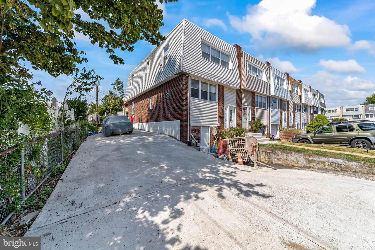 4126 Farmdale Road - Photo 1