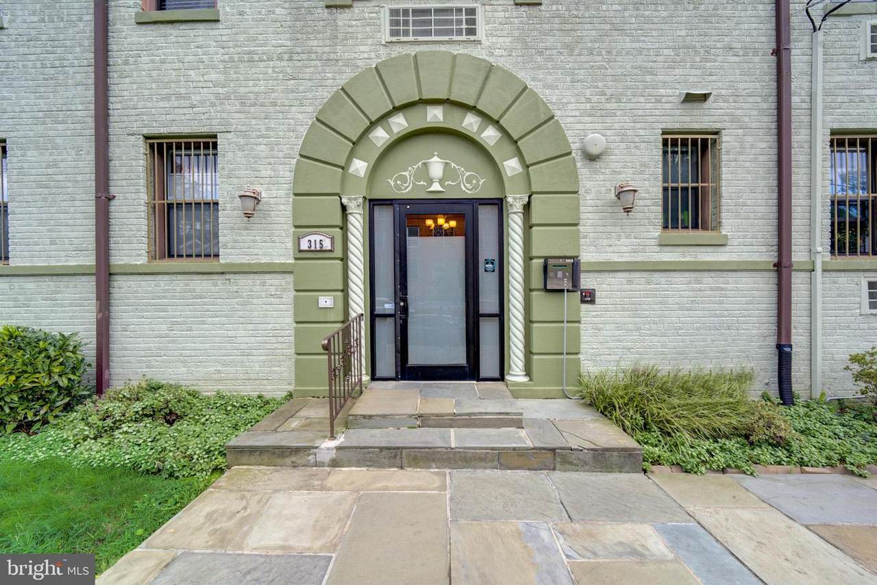 315 Evarts Street - Photo 1