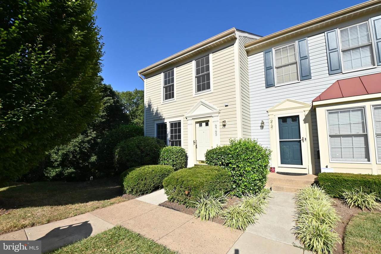 9795 Mock Orange Court - Photo 1