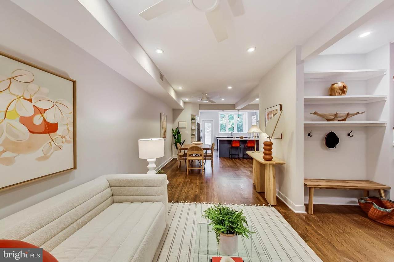 307 Kentucky Avenue - Photo 1