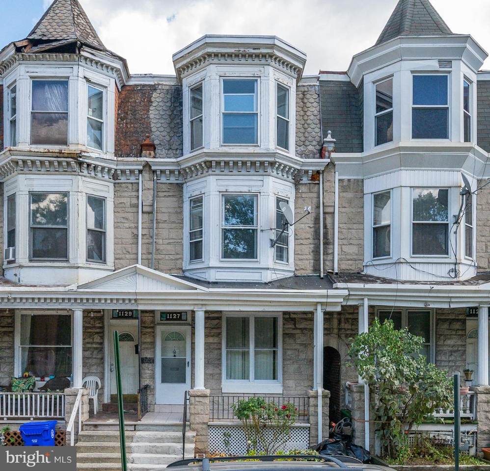 1127 5TH Street - Photo 1