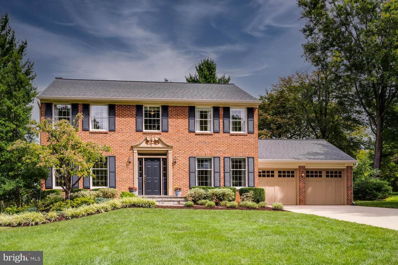 4819 Hornbeam Drive - Photo 1