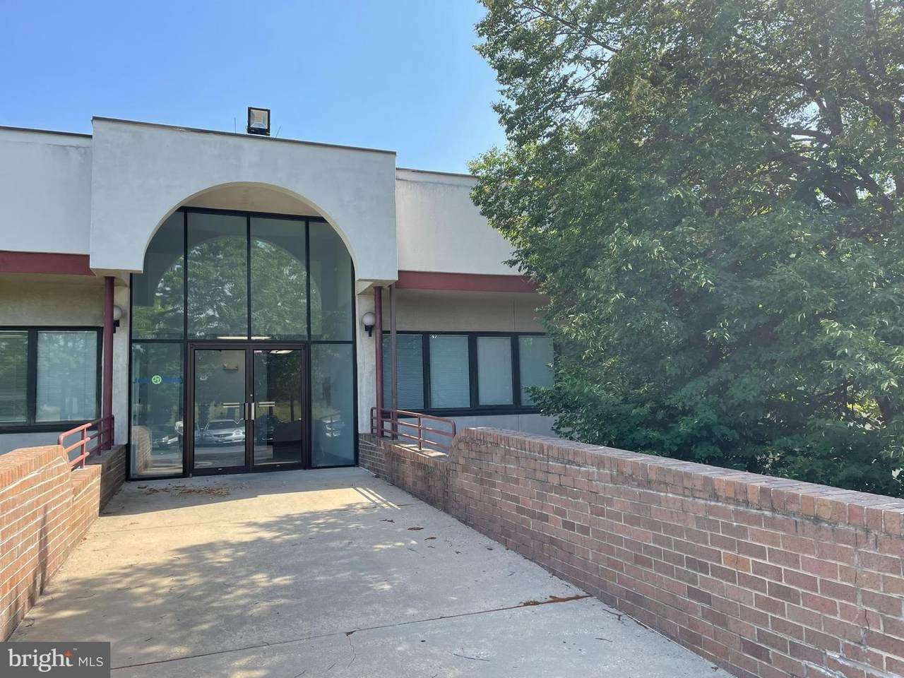101 Catalpa Drive - Photo 1