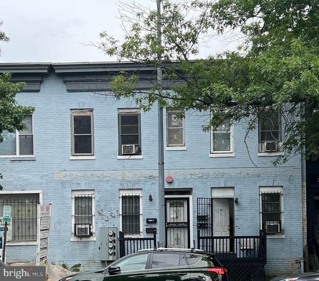 3113 Georgia - Photo 1