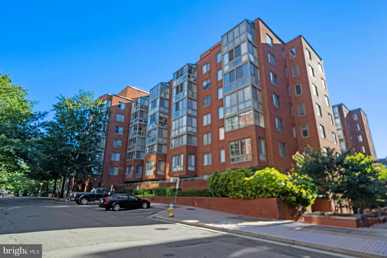 1045 Utah Street - Photo 1
