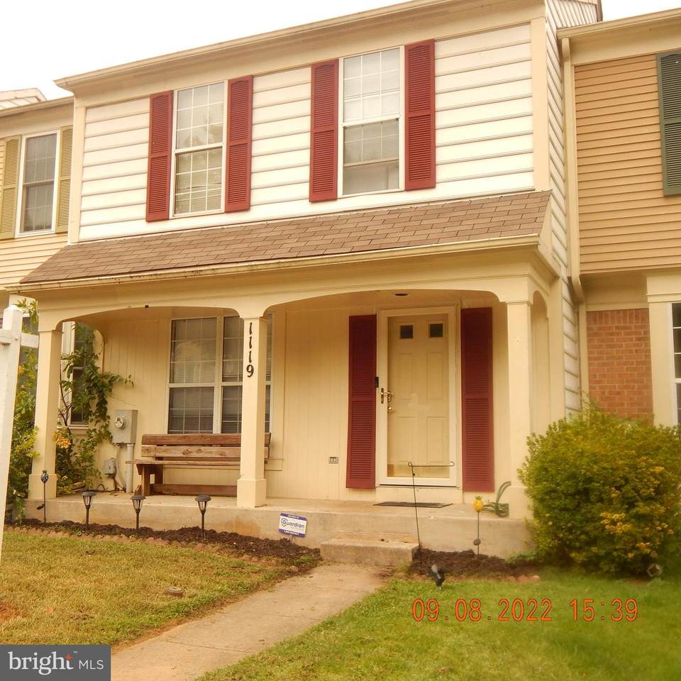 1119 Silentglade Road - Photo 1