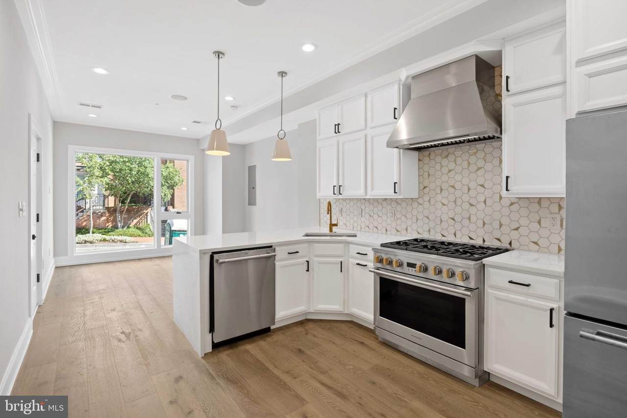 1444 Belmont Street - Photo 1