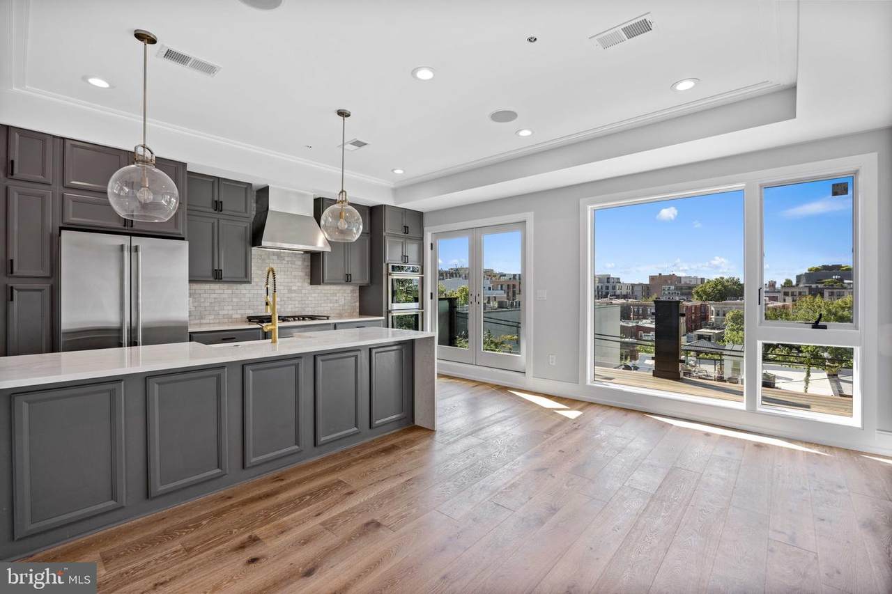 1444 Belmont Street - Photo 1