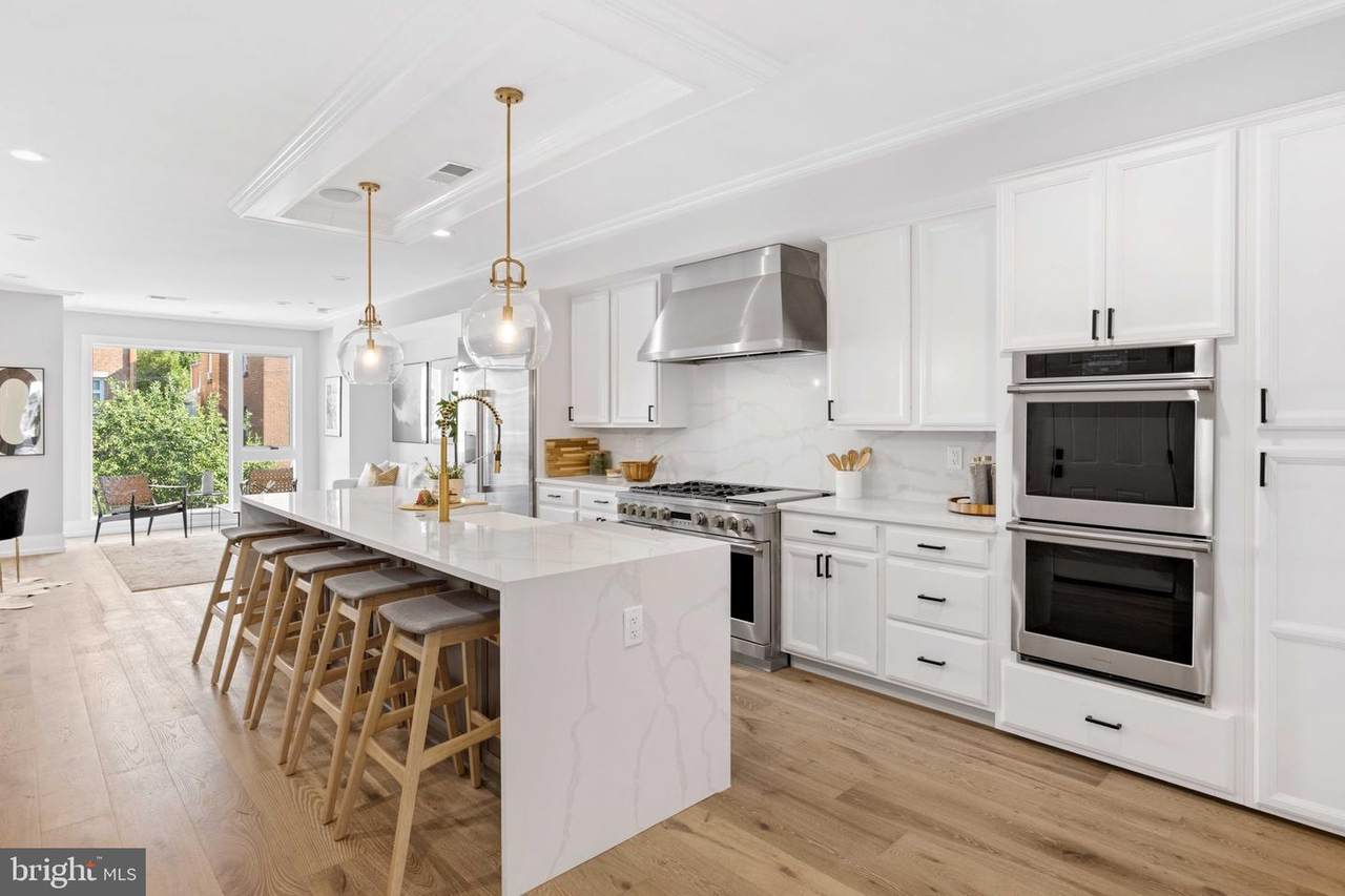 1444 Belmont Street - Photo 1