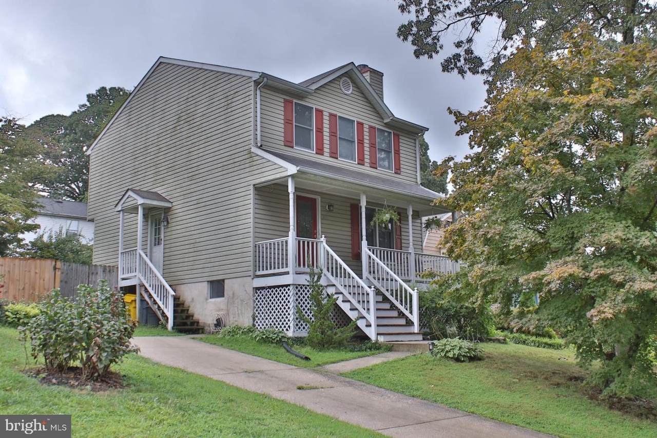 611 West Drive - Photo 1