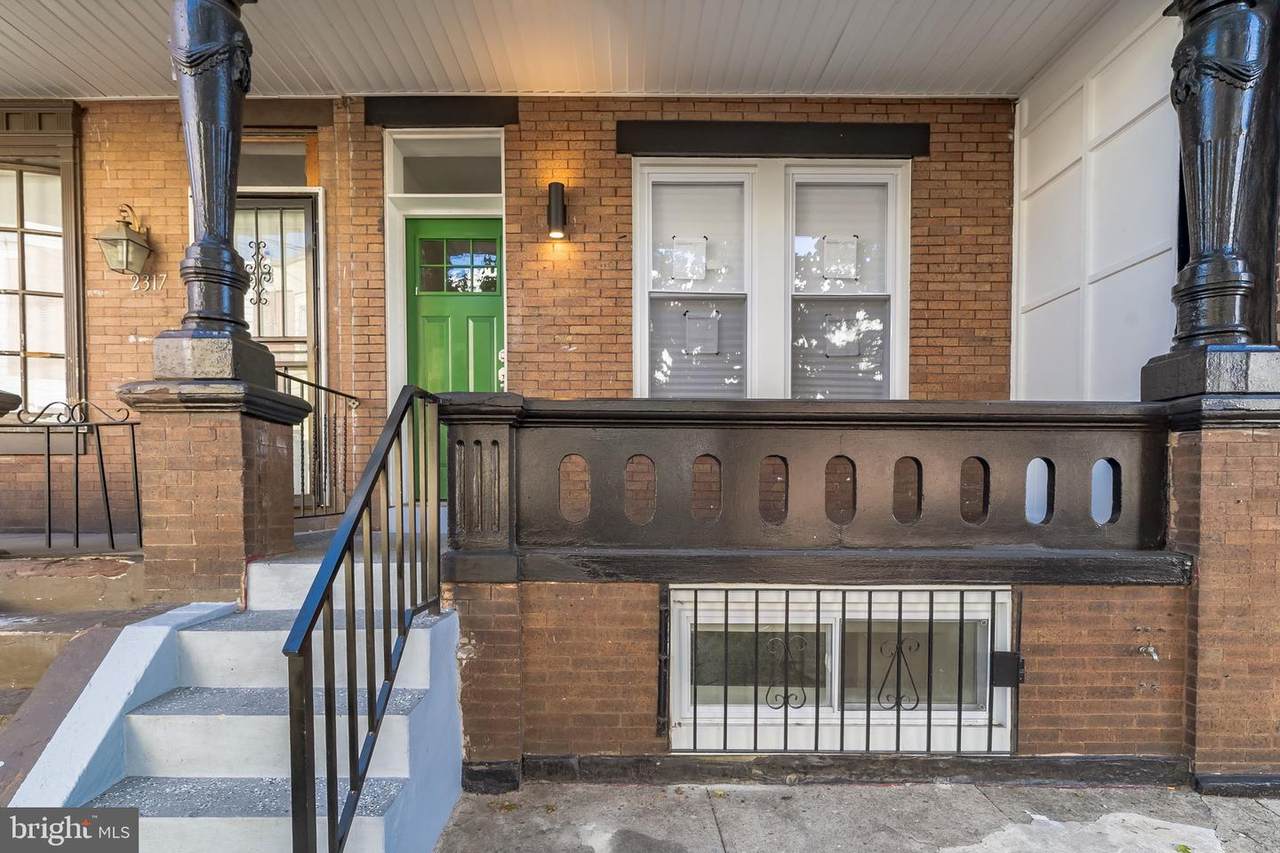 2319 Croskey Street - Photo 1