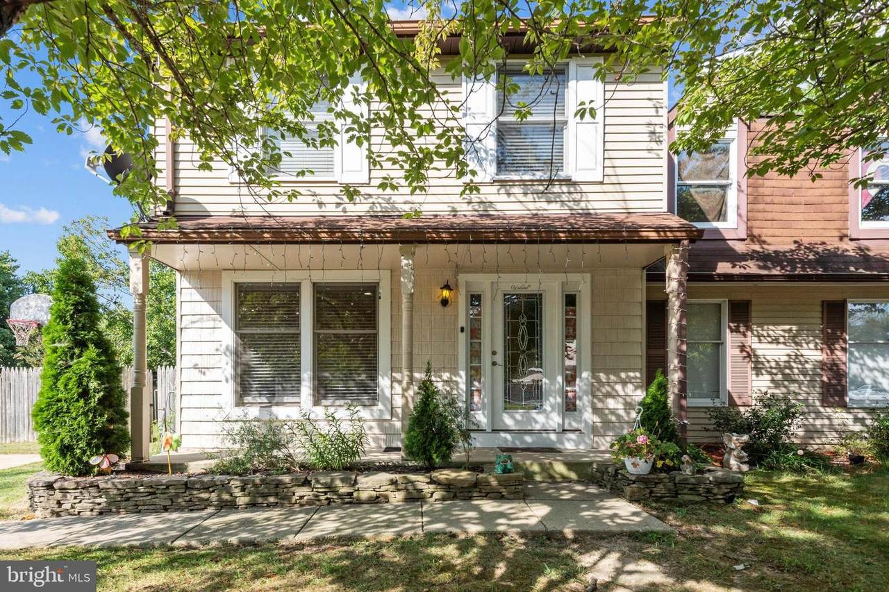 1653 Secretariat Drive - Photo 1