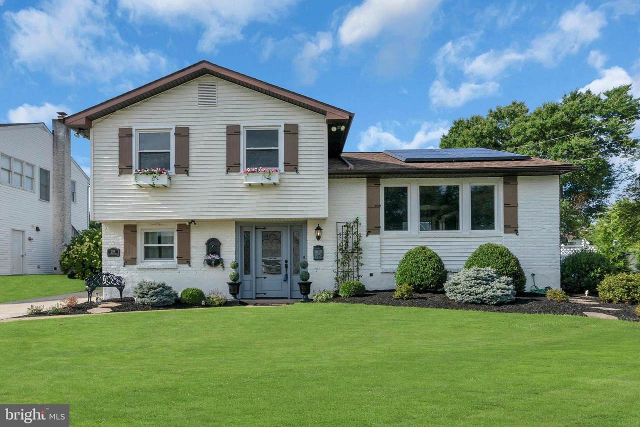 318 Arthur Drive - Photo 1