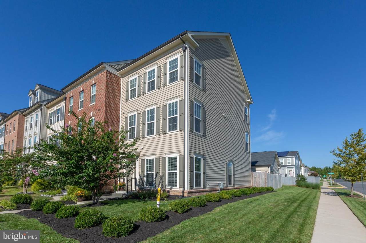 800 Basswood Drive - Photo 1